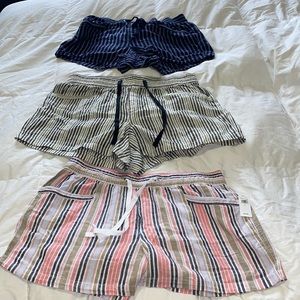 3 pairs Gap pull on Linen shirts size 3 NWT